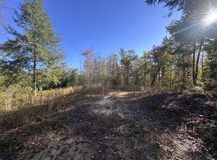 137 Laurel Dr, Jamestown, TN 38556