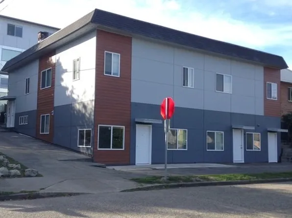 3201 21st Ave W APT 2, Seattle, WA 98199