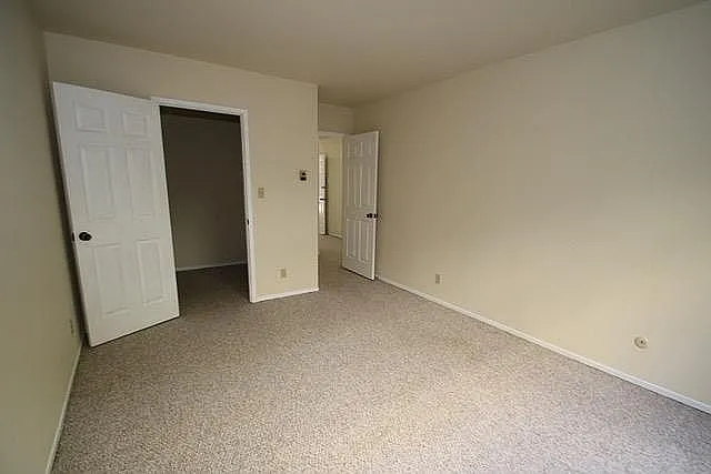 2 bed, 1289 sqft, $6,795 — Photo 4