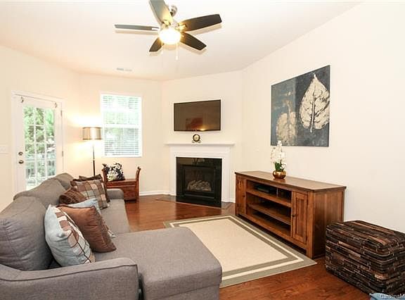 3rd image of 7210 Moultrie Way