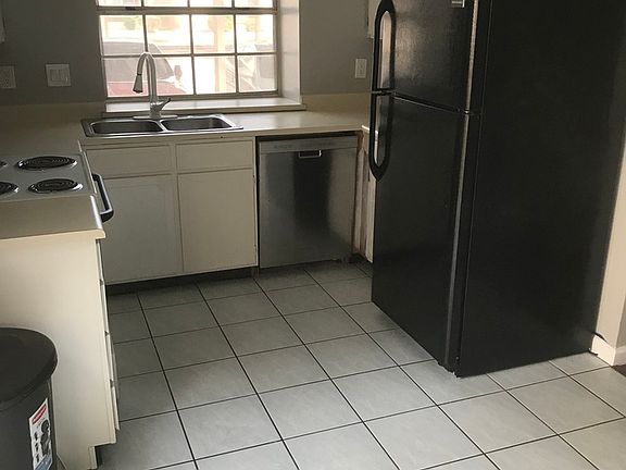 4th image of 4601 N 102nd Ave Unit 1006
