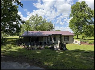 10 W Harper Rd, Clark, MO 65243