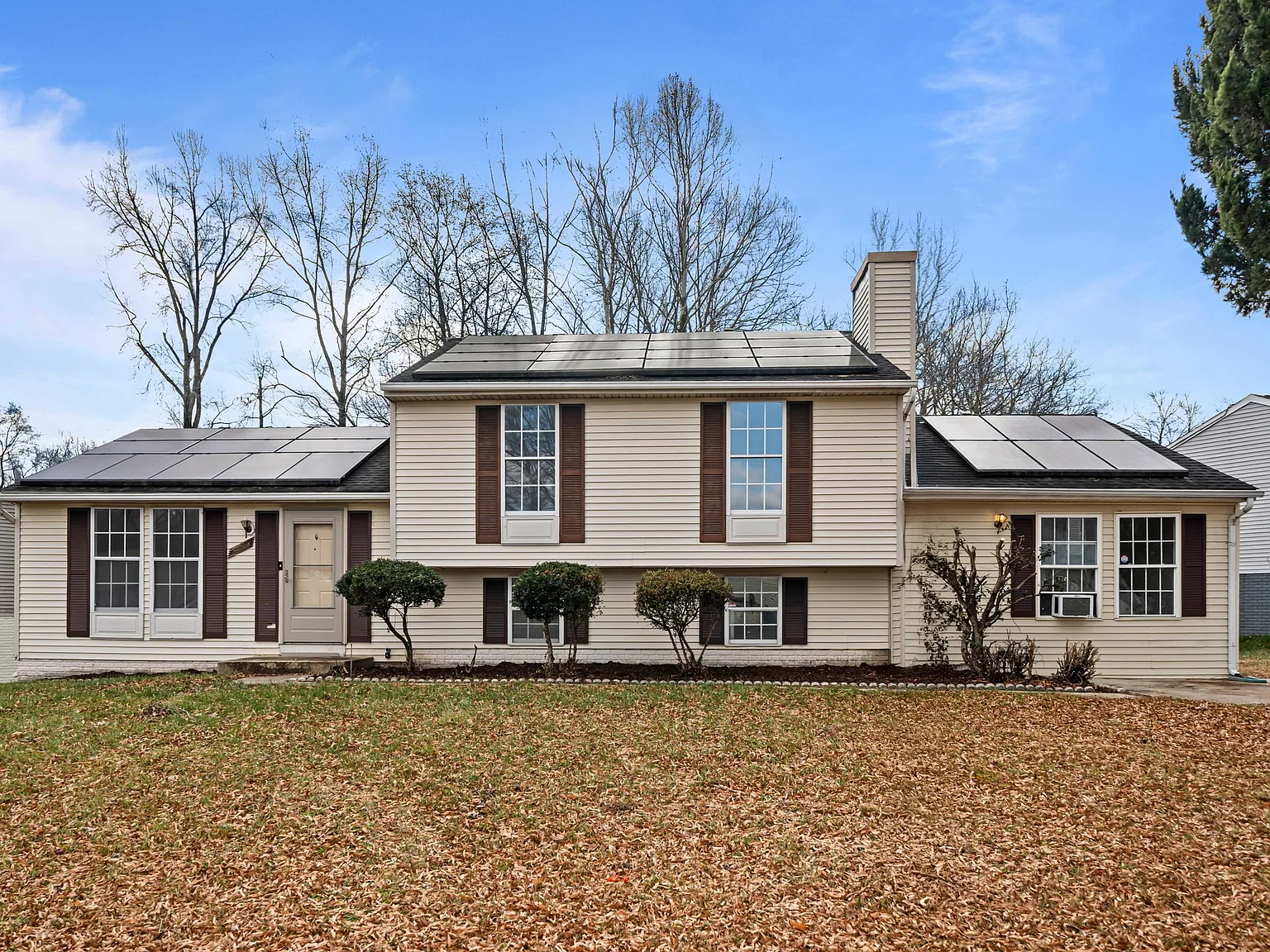 4 bed, 2160 sqft, $2,850 — Photo 3