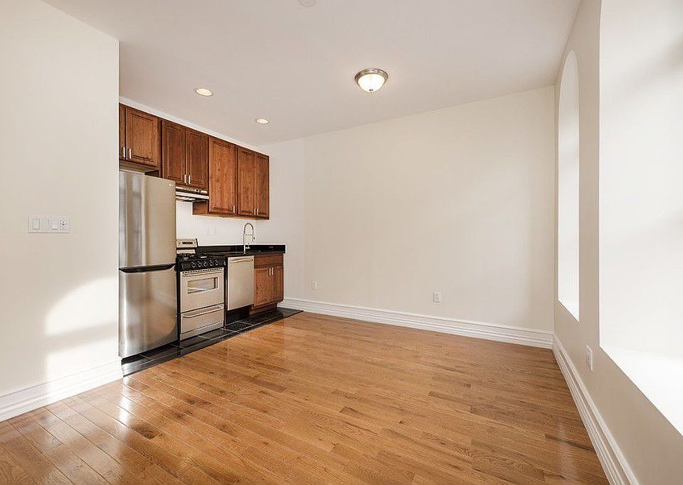 1st image of 65 W 106th St APT 5E
