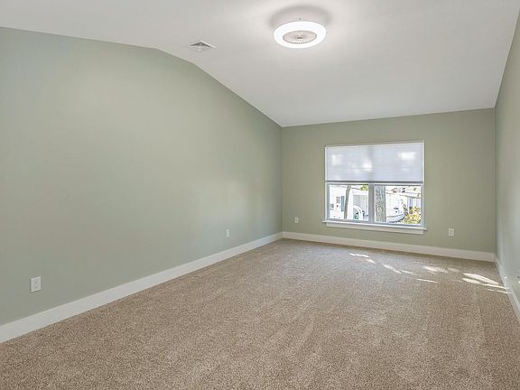 3rd image of 504 Breton Way