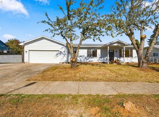 1424 T St, Springfield, OR 97477