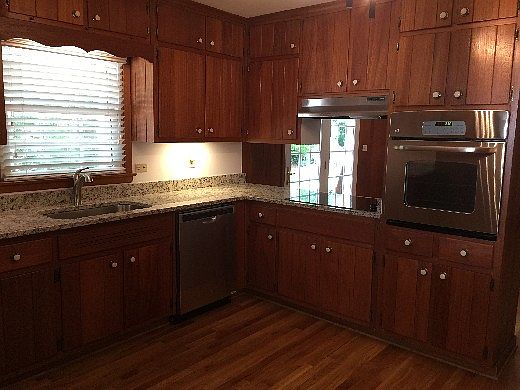 2nd image of 1846 Chancery Ln