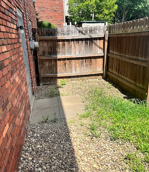 245 Laurel Dr #2 — Photo 7