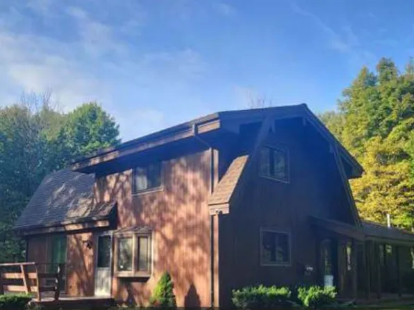 312 Swan Hill Rd, Whitney Point, NY 13862