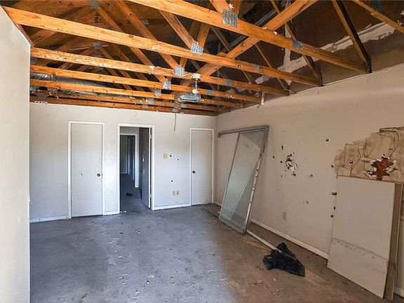 3rd image of 5308 Laccasine Dr