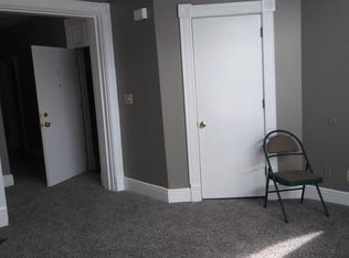 904 S 6th St APT 1, Louisville, KY 40203