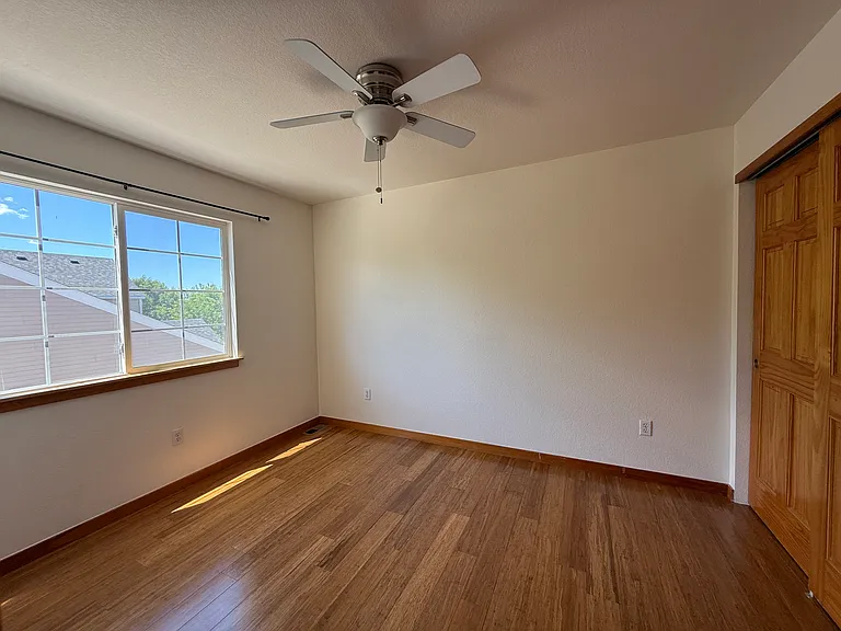 Additional bedroom 2, mountain views