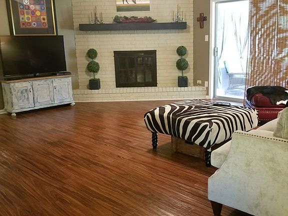 4th image of 212 Crestwood Dr