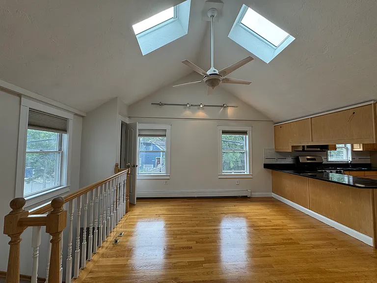 118 Sherman St #118 — Photo 5