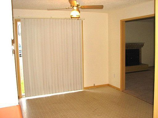 4th image of 2608 Hartford Dr #B