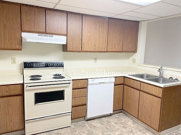 5th image of 2497 Cross Village Dr