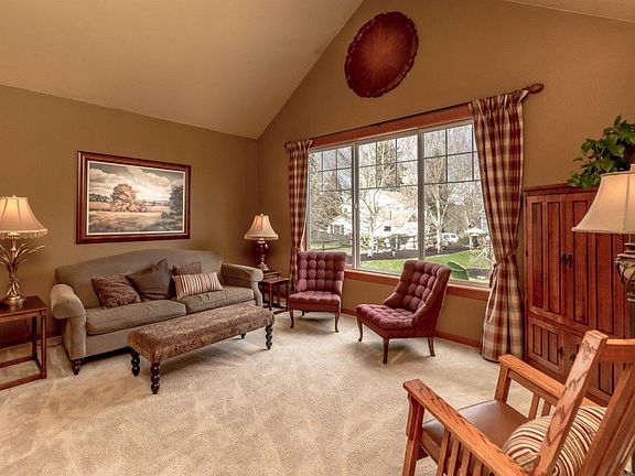 4th image of 1828 109th Avenue Ct E
