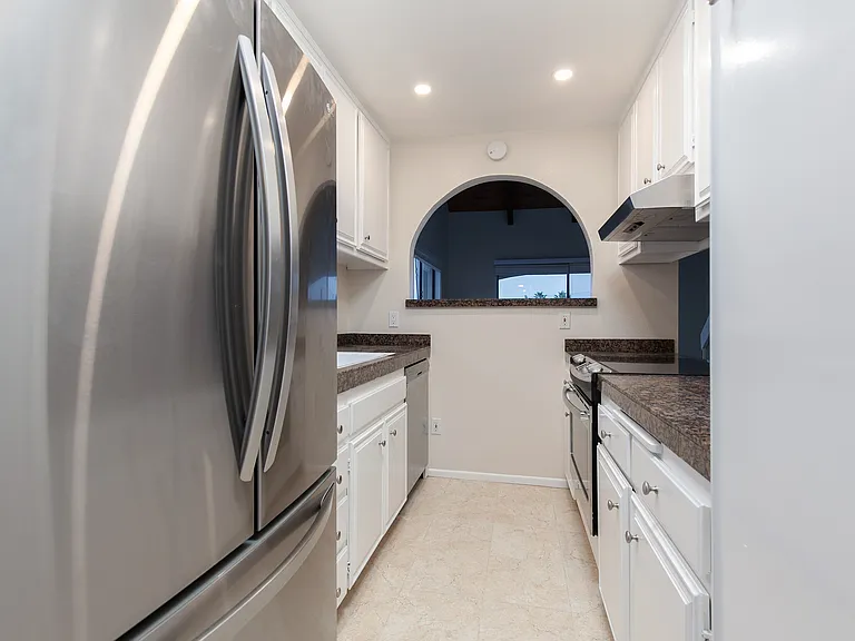 1225 Pacific Beach Dr — Photo 11