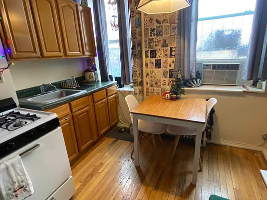 Rented by null | media 11