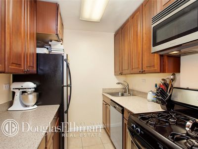 155 W 68th St APT 1833, New York, NY, 10023