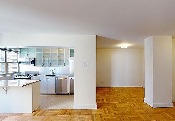 5th image of 30 Park Ave #2EE