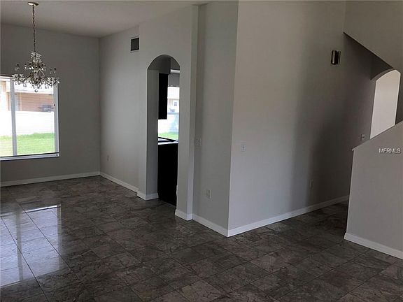 5th image of 1760 Oak Pond Ct