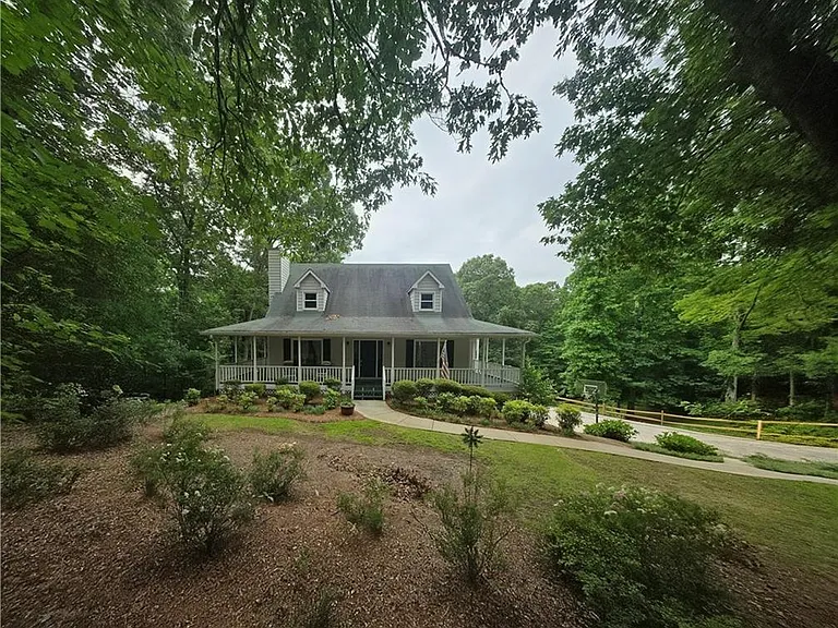 1174 Arbor Hill Rd — Photo 1