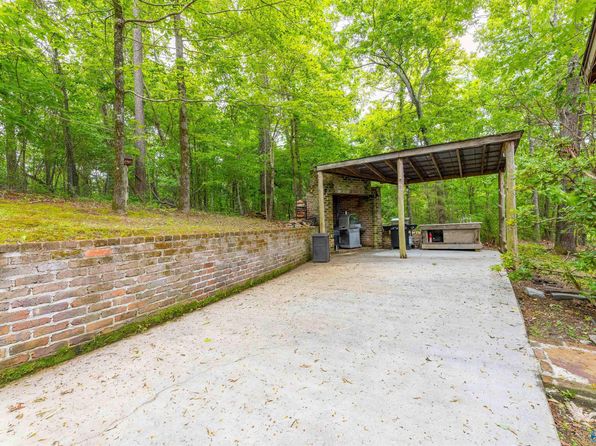 745 Preston Island Cir, Scottsboro, AL 35769