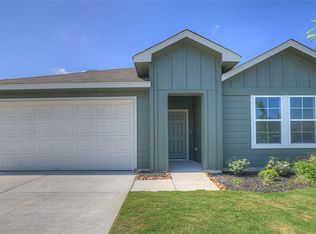 1025 Argonne Frst, Seguin, TX 78155