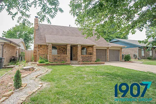 1201 Kings Ct Photo 1