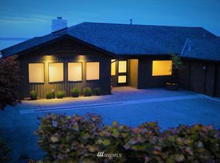 731 Northstream Ln, Edmonds, WA 98020