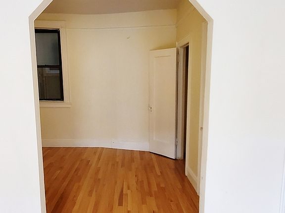 5th image of 25-25 Steinway St #2M