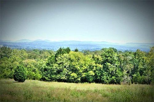 2nd image of 3737 Halls Hill Pike