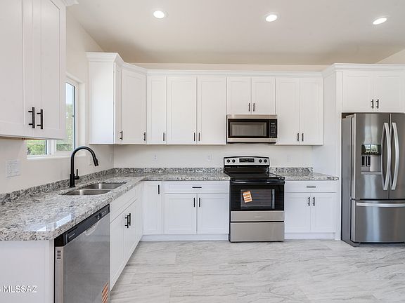 5th image of 3362 S Stearn Lake Dr