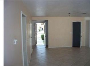 1015 W Rancho Rd, Corona, CA 92882