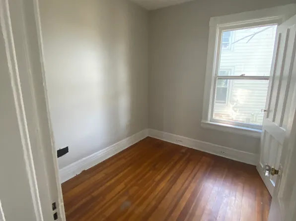104 James St #1, Schenectady, NY 12302
