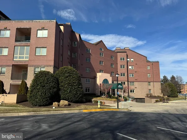 102 Mercer Ct APT 21-3, Frederick, MD 21701