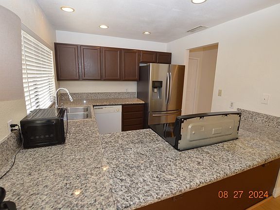 5th image of 1009 Neil Armstrong Cir #1