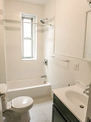 Rented by Bohemia Realty Group | media 29
