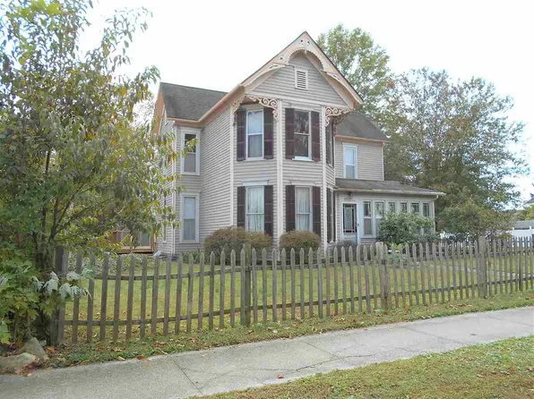201 E 2nd St, Huntingburg, IN 47542