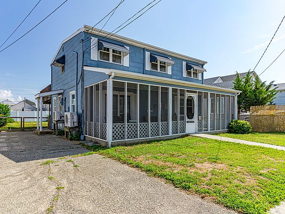2nd image of 220 Sampson Avenue