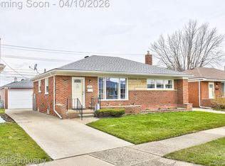 28447 Brush St, Madison Heights, MI