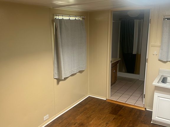 2nd image of 2631 Puninoni St