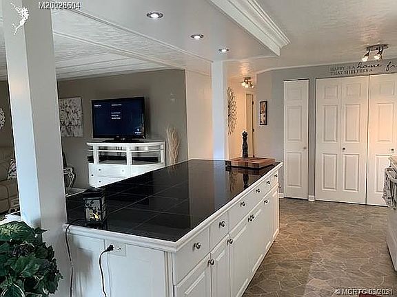 4th image of 6316 S Elm Ln
