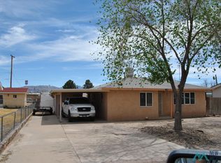 712 Olivo St, Williamsburg, NM 87942