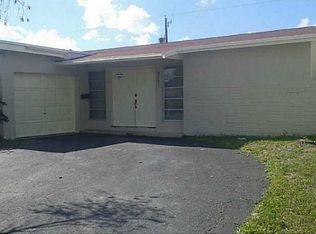 9241 NW 19th Pl, Sunrise, FL 33322