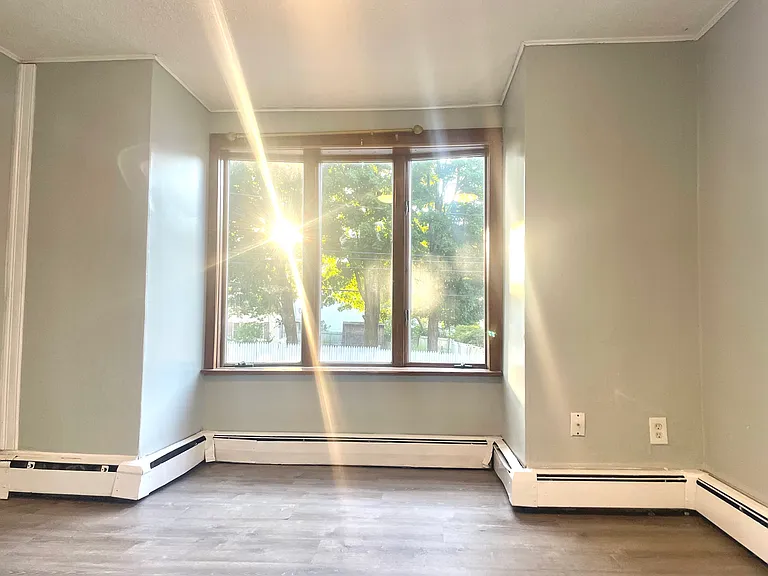 106 Webster St #2 — Photo 13