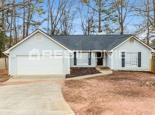 8446 Glendevon Ct, Riverdale, GA 30274