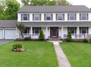 37 Columbia Ct, North Haledon, NJ 07508