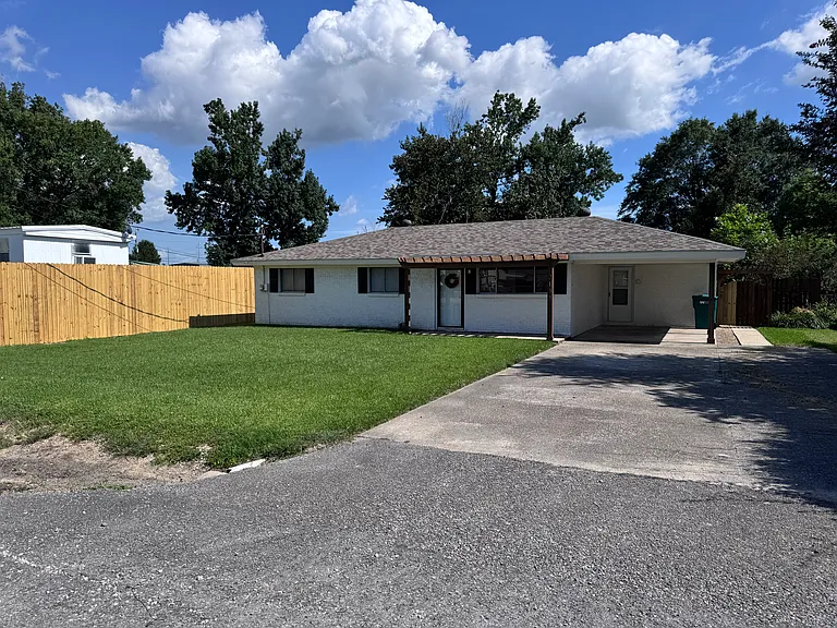2144 Kathy Dr — Photo 5